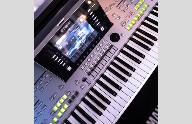 Used Yamaha Tyros 3 Keyboard With MS03 Speakers (SN:BAON01117) - Image 7